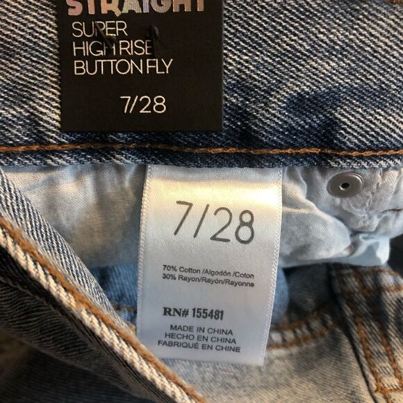 NWT SIMPLE SOCIETY Super High Rise Straight Buttonfly Jeans Size 7/28 - Picture 11 of 15
